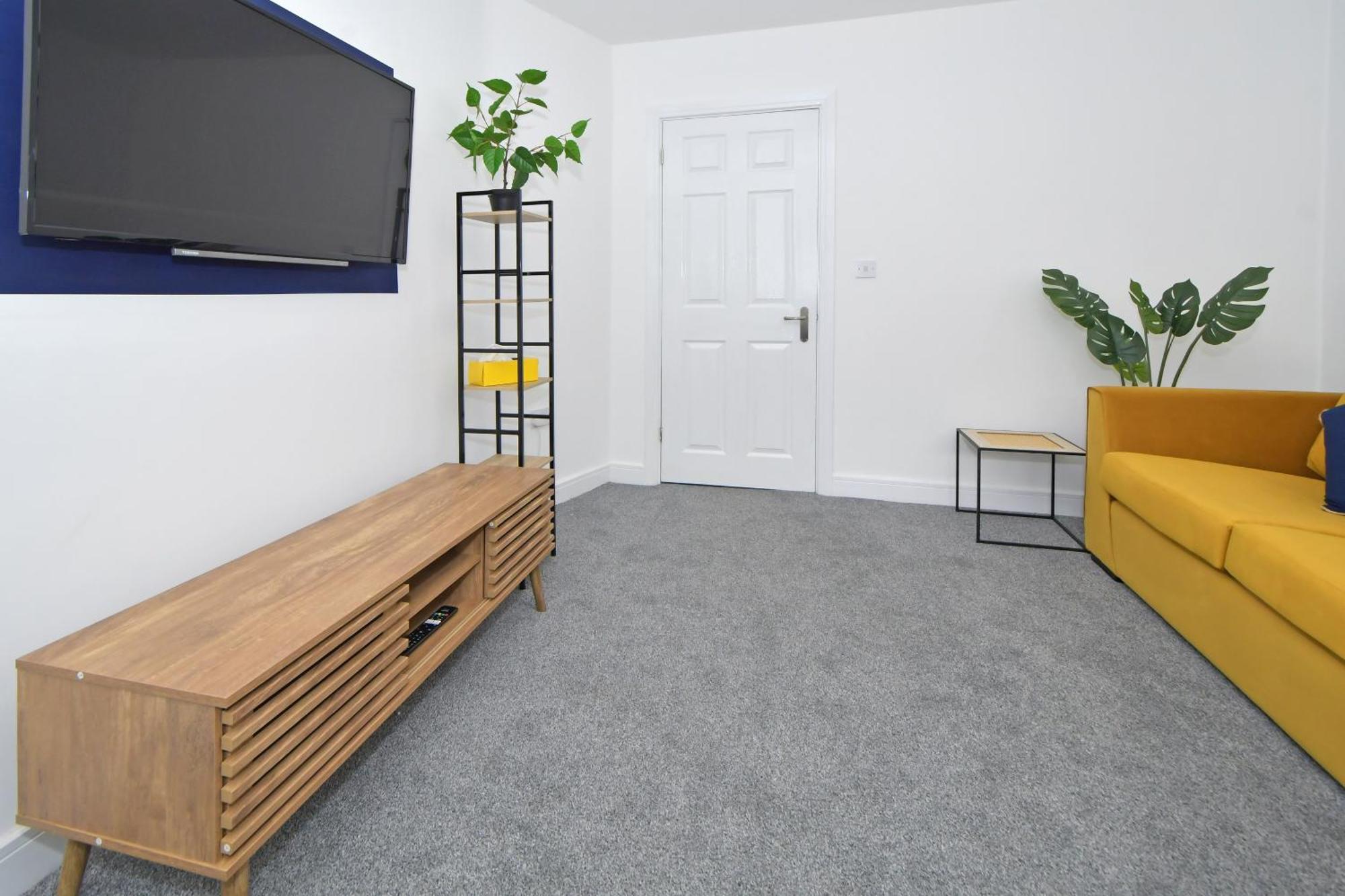 Sapphire Apartments By Yourstays - Luxury 2 Bedroom Apartments In Crewe Exteriör bild